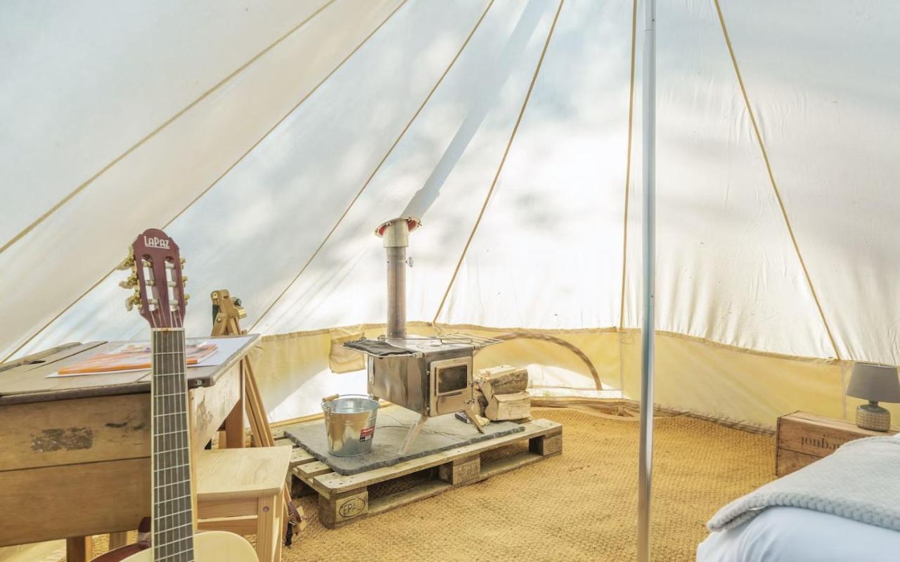Marston Park - Luxury Lakeside Bell Tents Frome Exterior foto