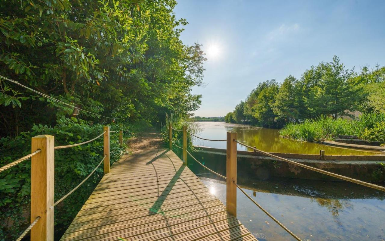 Marston Park - Luxury Lakeside Bell Tents Frome Exterior foto
