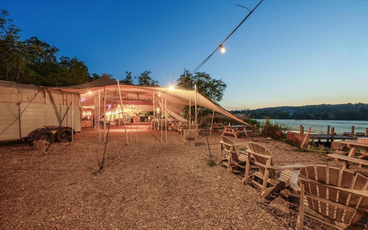 Marston Park - Luxury Lakeside Bell Tents Frome Exterior foto